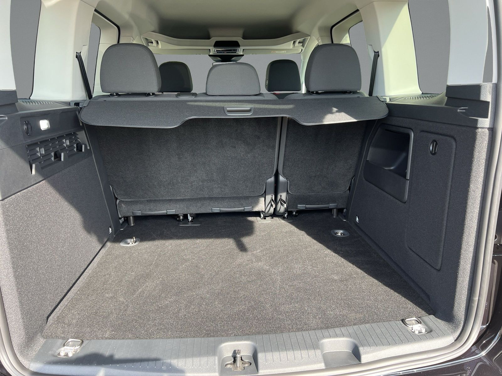 Volkswagen - Caddy_11