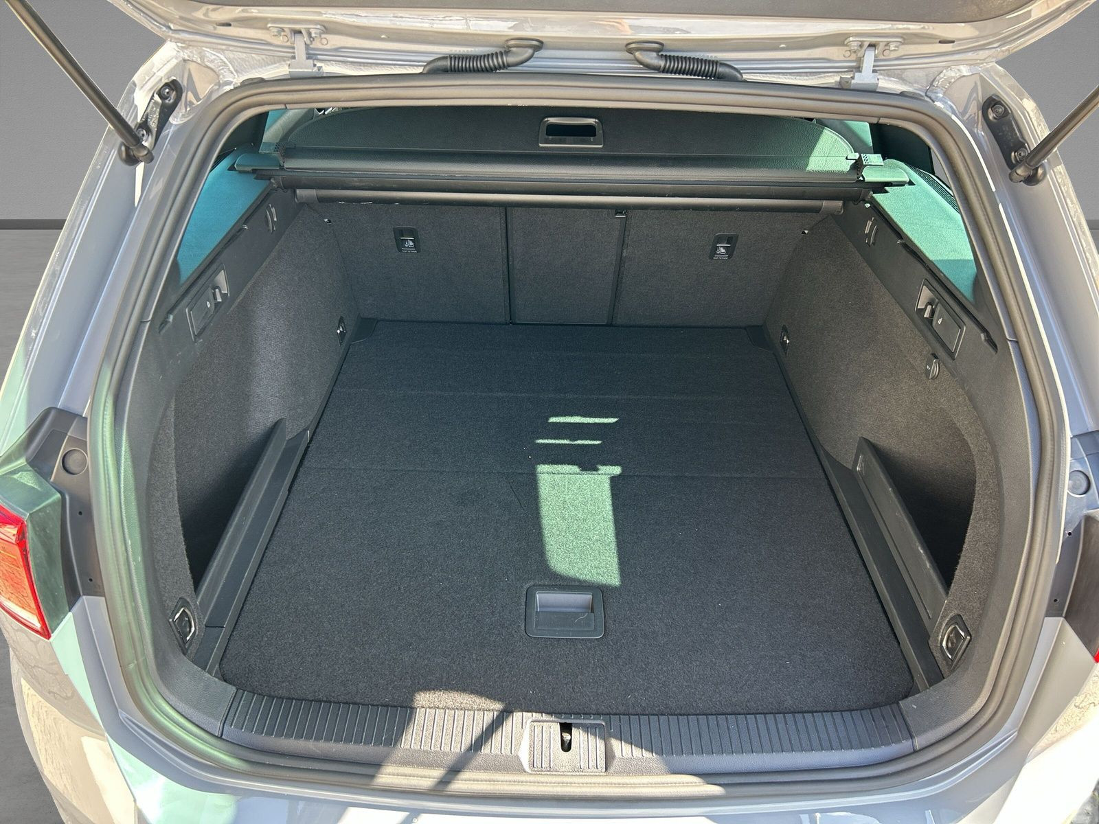 Volkswagen - Passat Variant_11