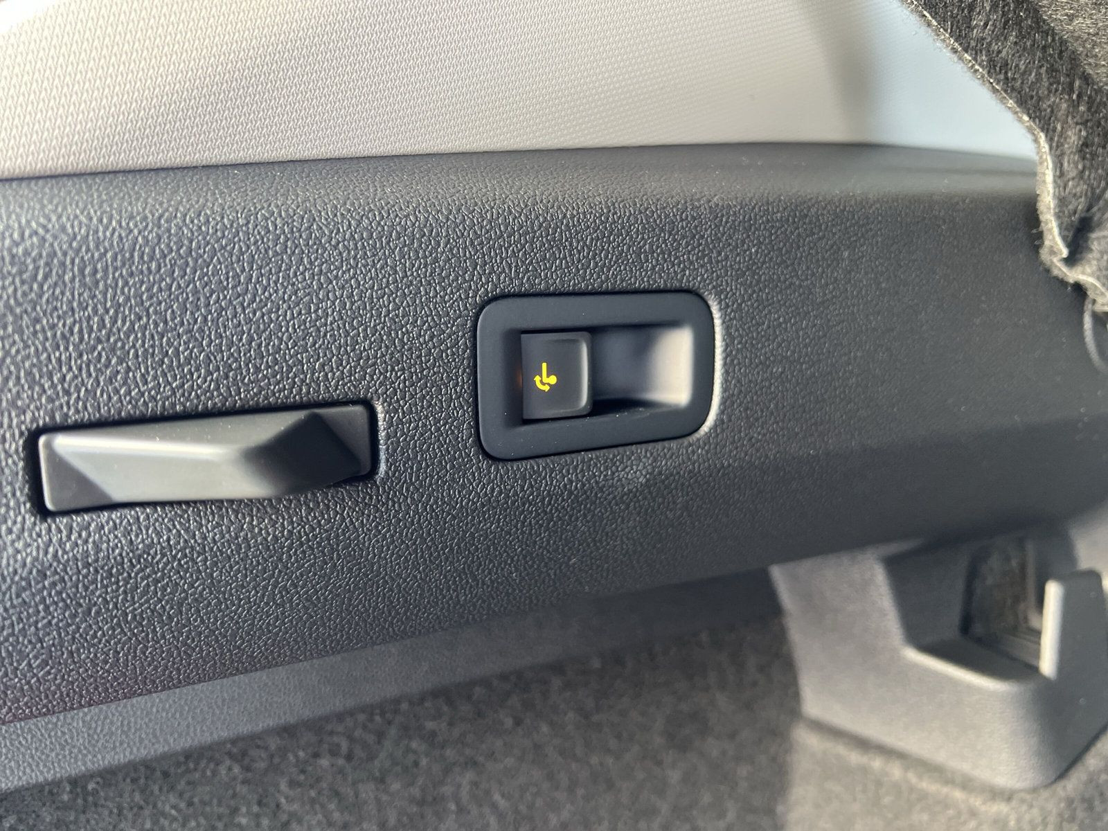 Volkswagen - T-Roc_22