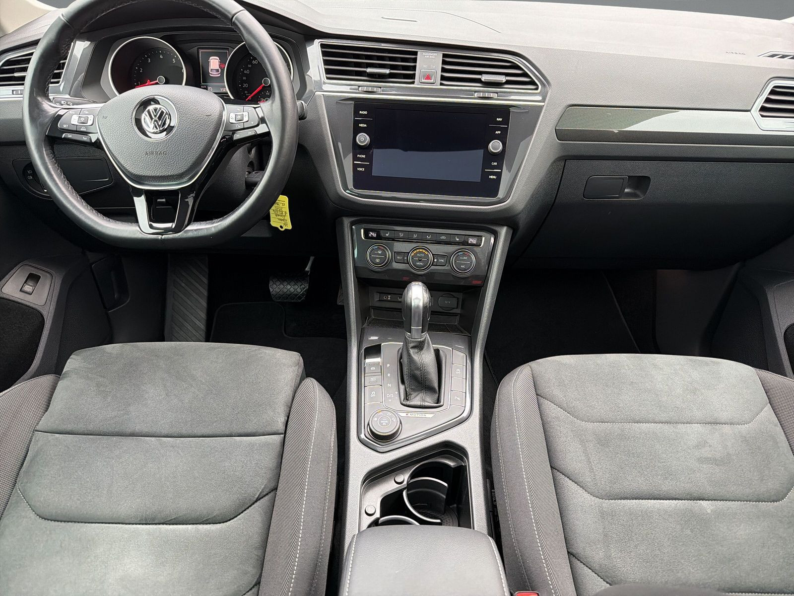 Volkswagen - Tiguan_9