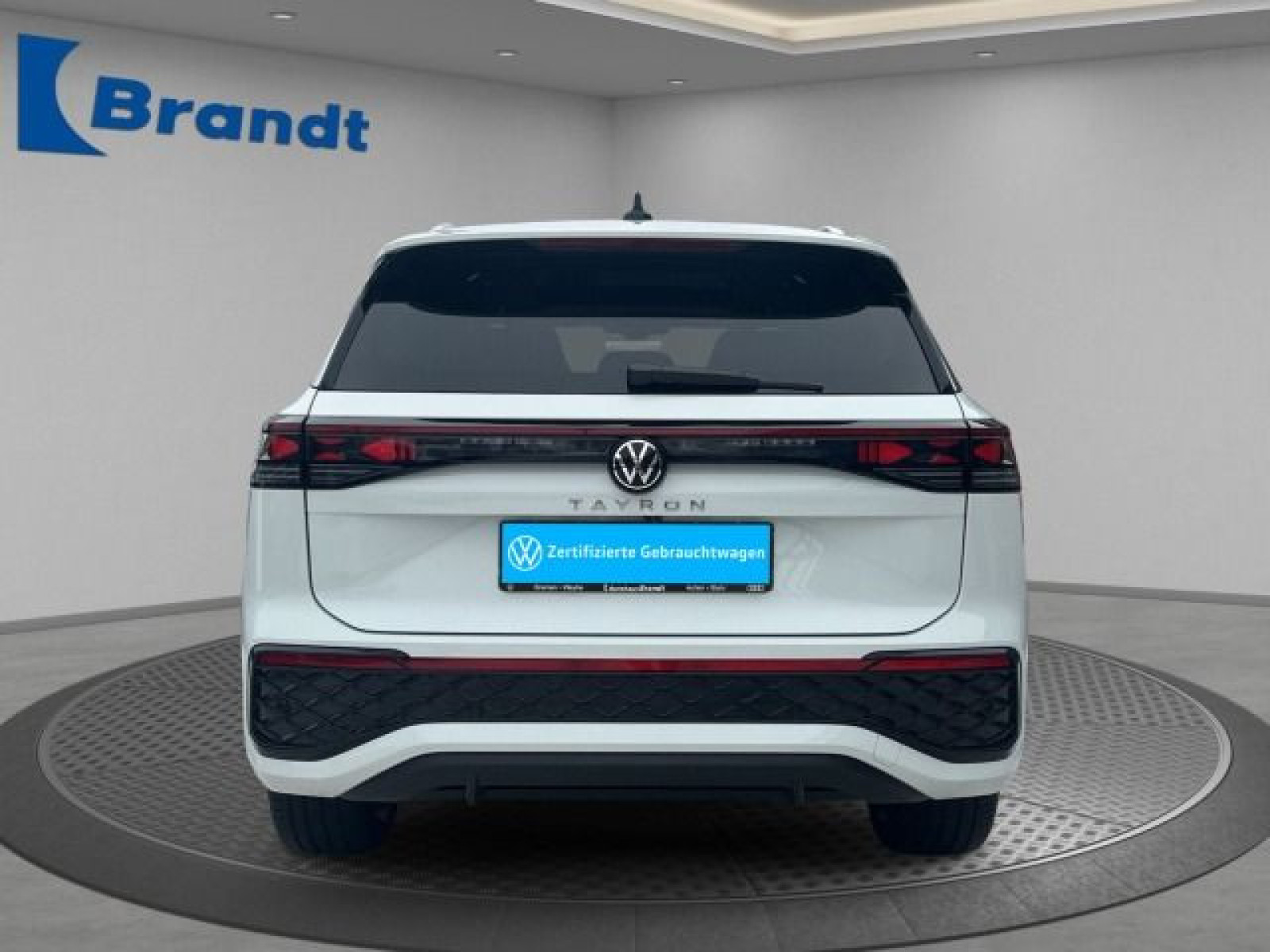 Volkswagen - Tayron_5