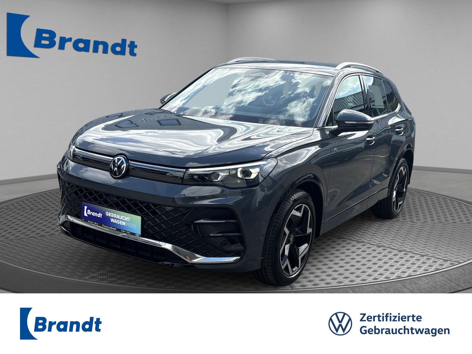 Tiguan 2,0 l TDI R-LINE+DSG+MATRIX+HUD+NAVI+AHK