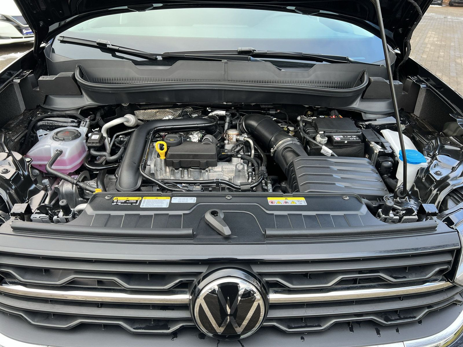 Volkswagen - T-Cross_36