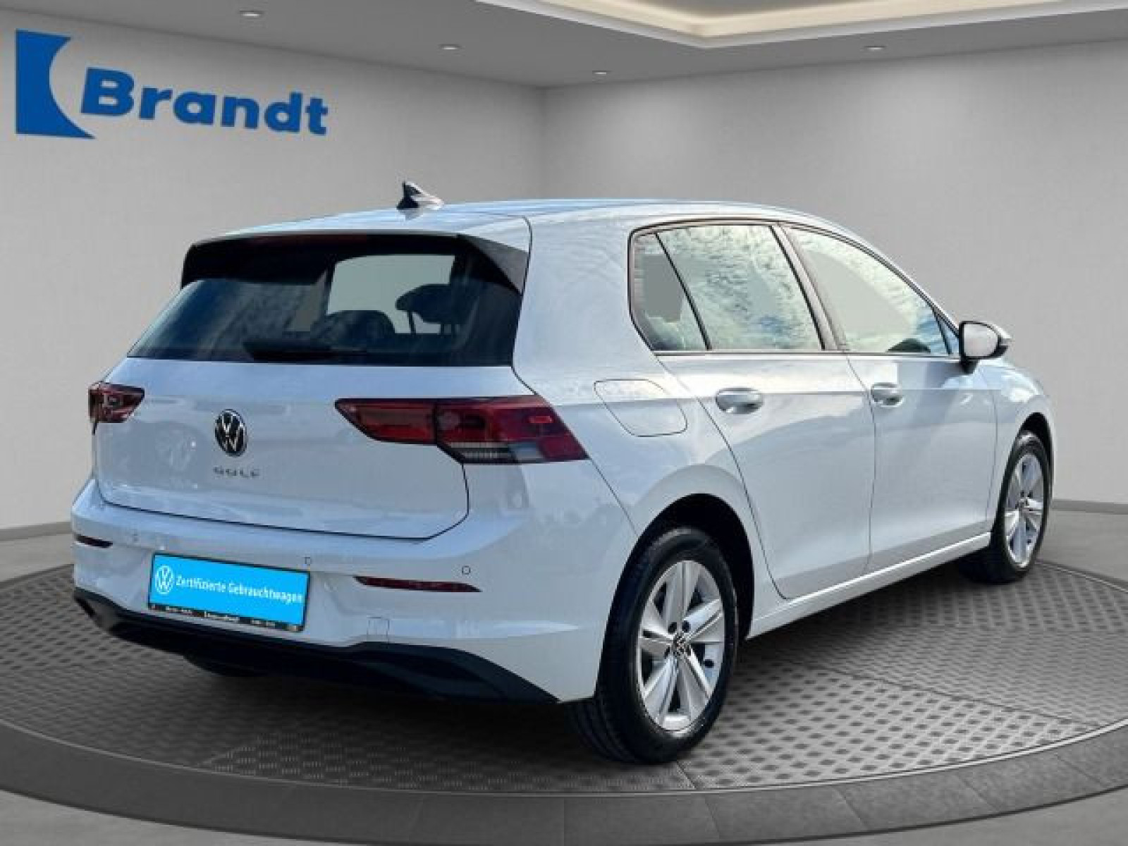 Volkswagen - Golf_4