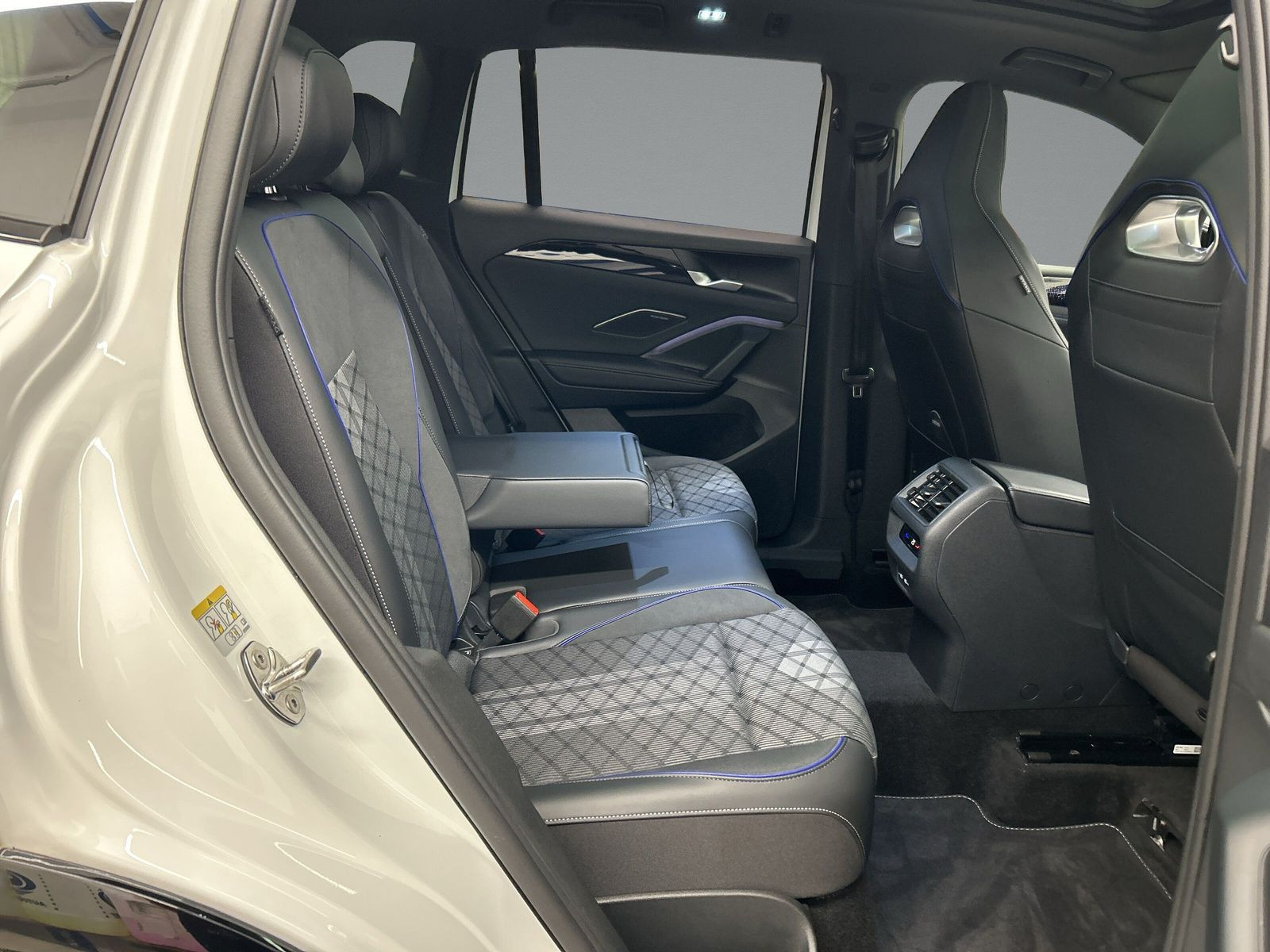 Volkswagen - Tiguan_14