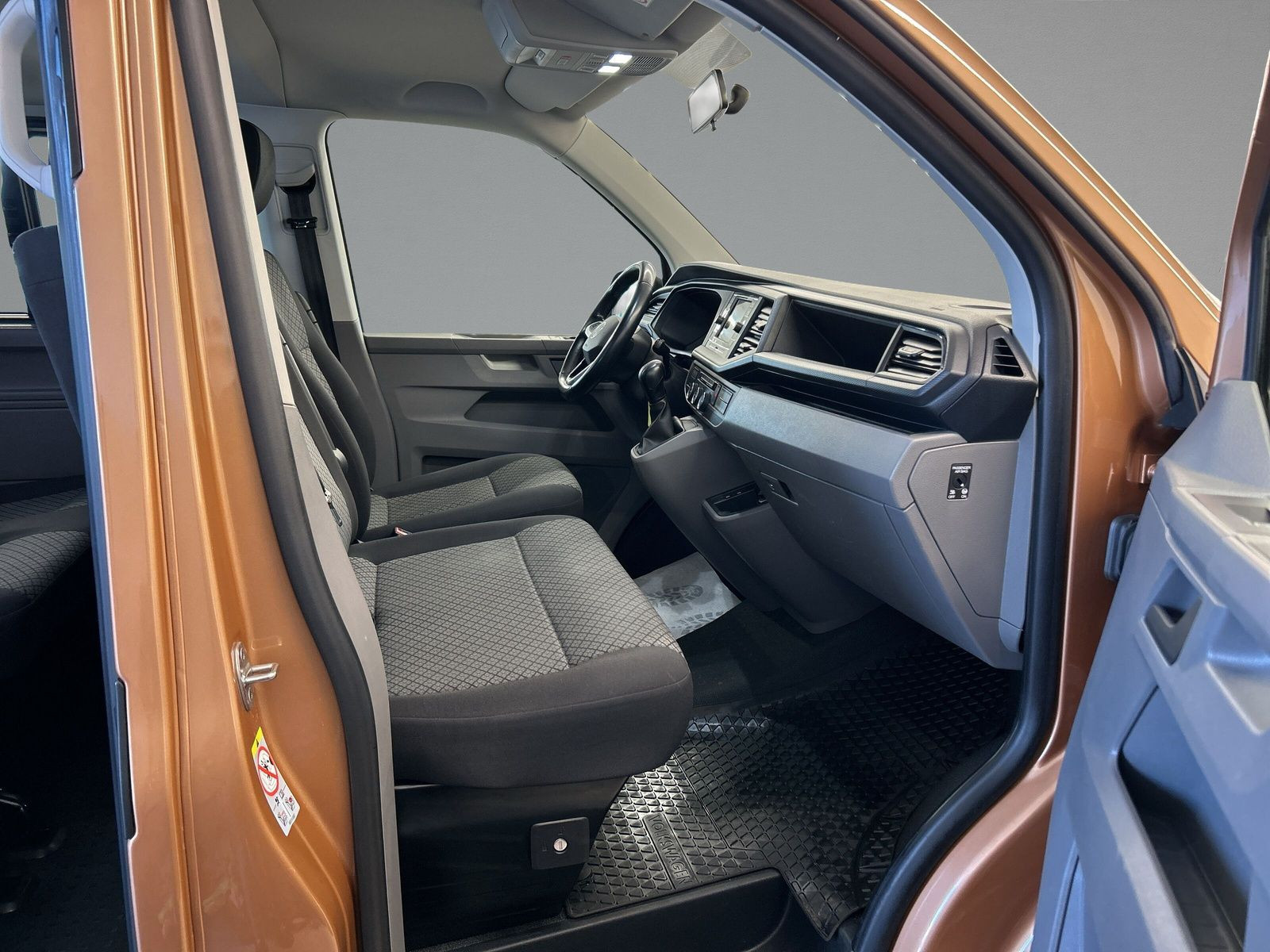 Volkswagen - T6.1 Caravelle_9