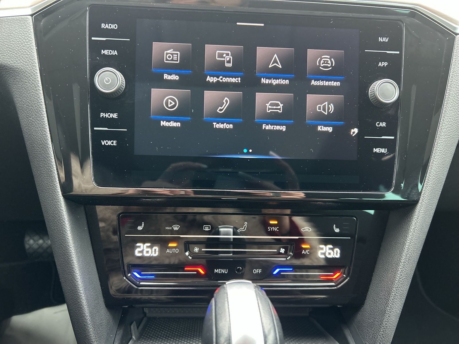 Volkswagen - Passat Variant_16