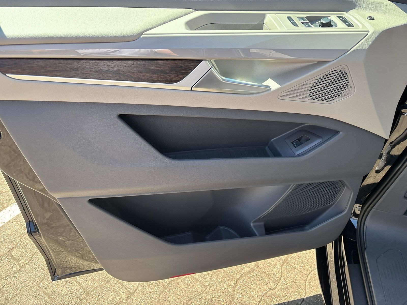 Volkswagen - Multivan_8