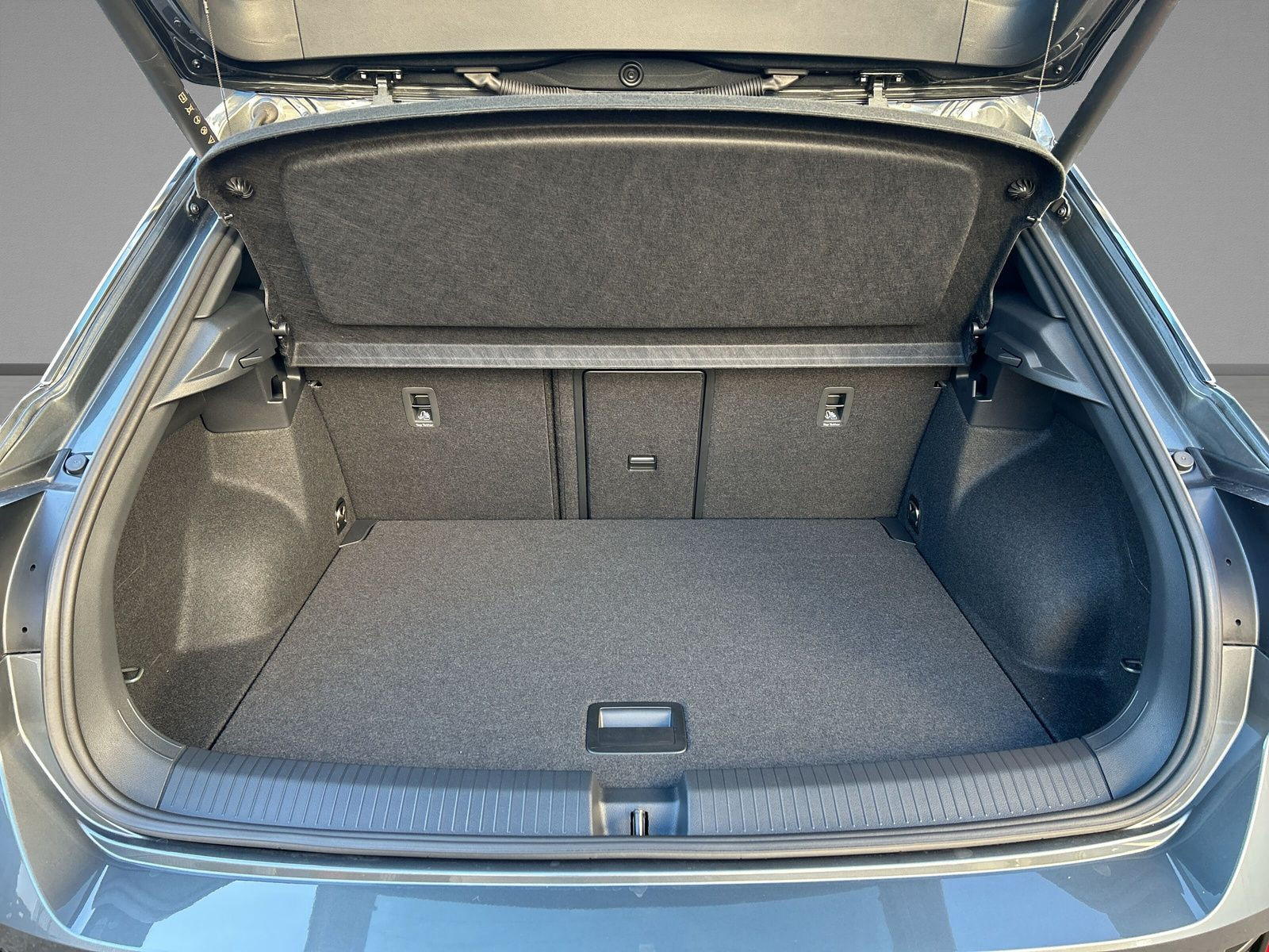 Volkswagen - T-Roc_10