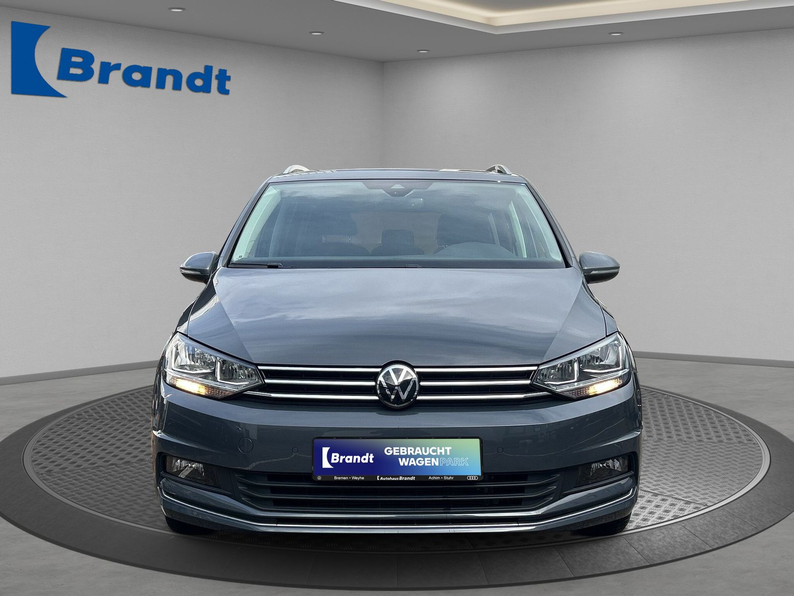 Volkswagen - Touran_4