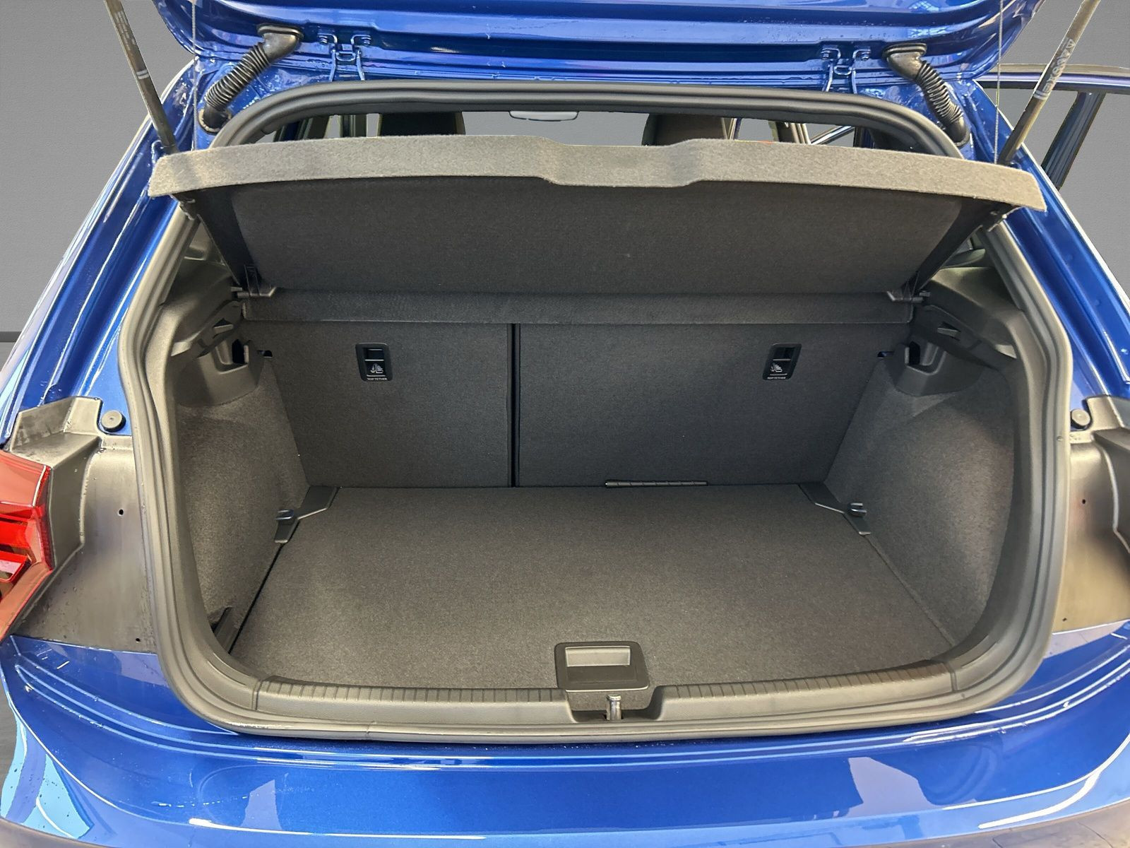 Volkswagen - Polo_10