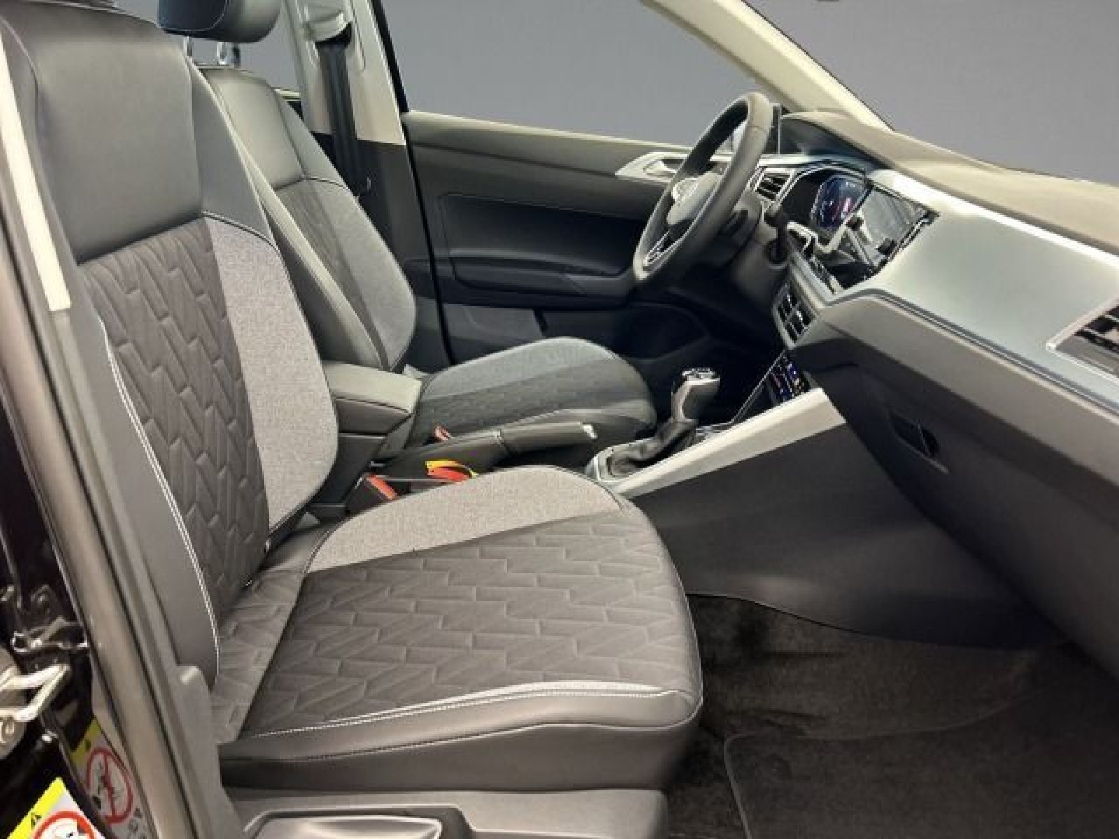 Volkswagen - Polo_13