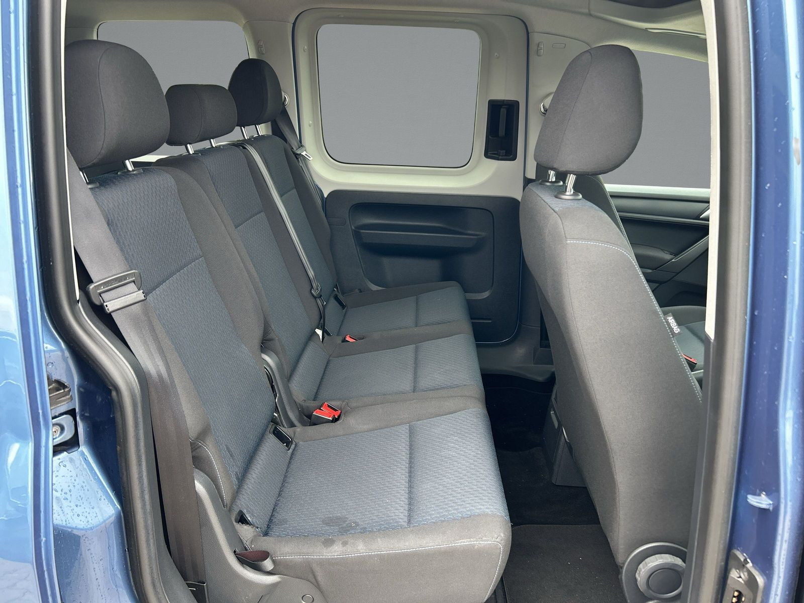 Volkswagen - Caddy_13