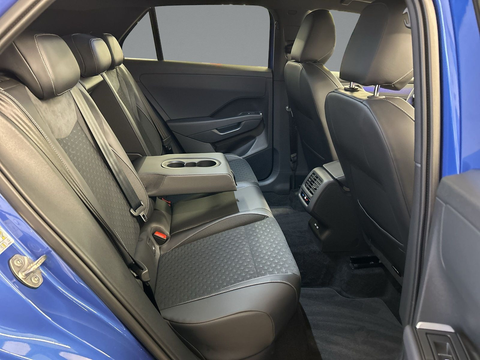 Volkswagen - T-Roc_14