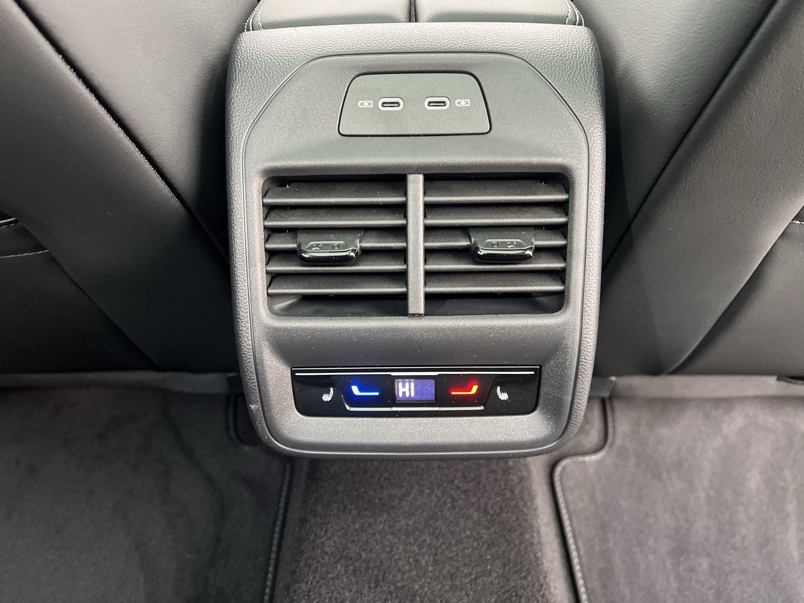 Volkswagen - Passat Variant_26