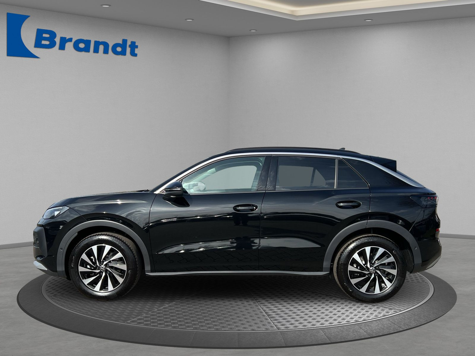 Volkswagen - T-Roc_2