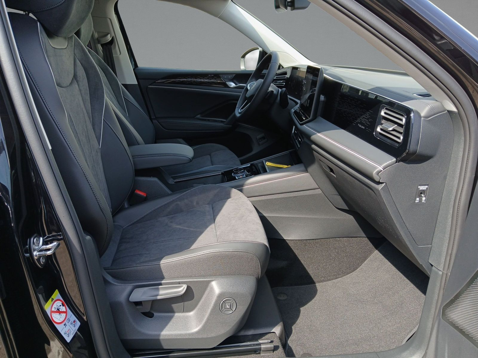 Volkswagen - Tiguan_13