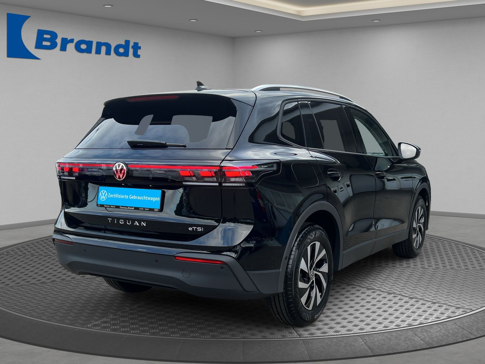 Volkswagen - Tiguan_4
