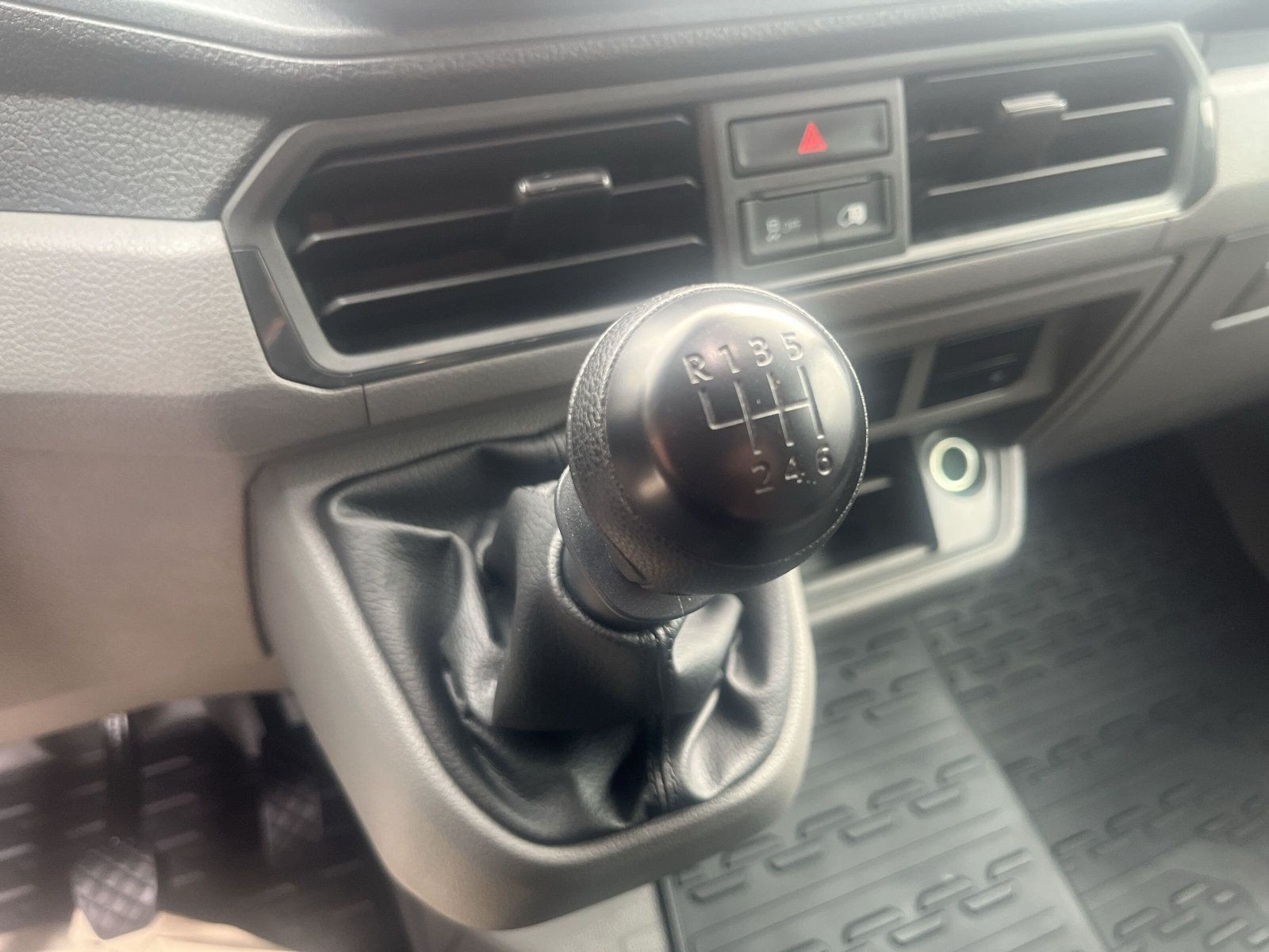 Volkswagen - Crafter_14