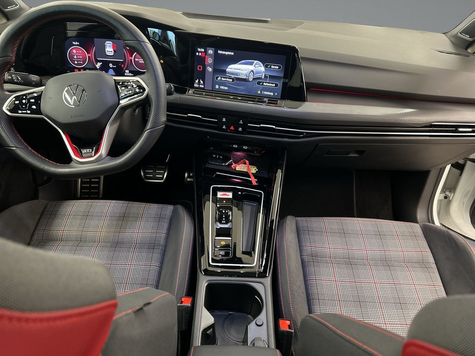 Volkswagen - Golf GTI_9