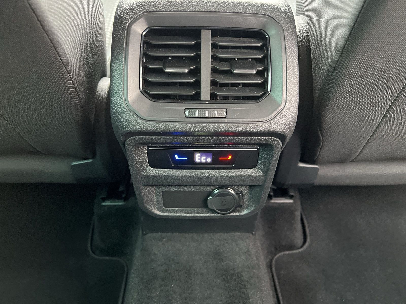 Volkswagen - Tiguan_22