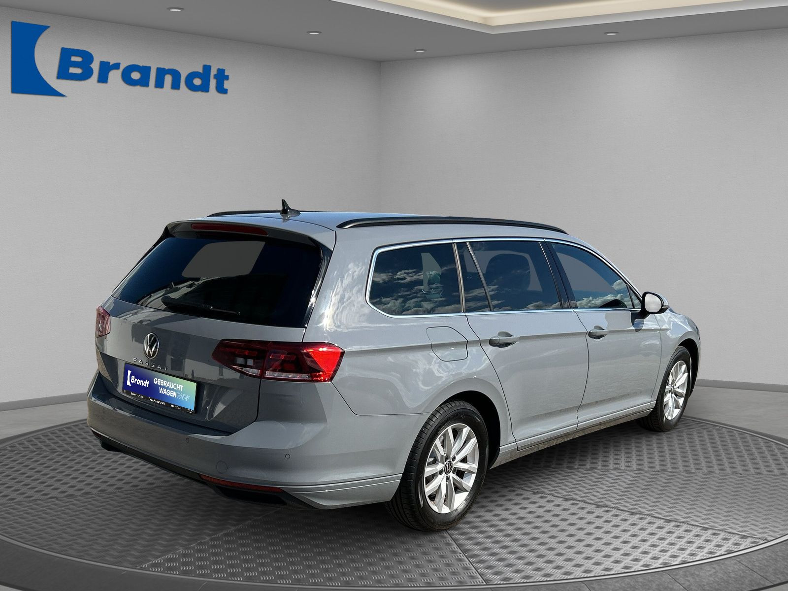 Volkswagen - Passat Variant_3