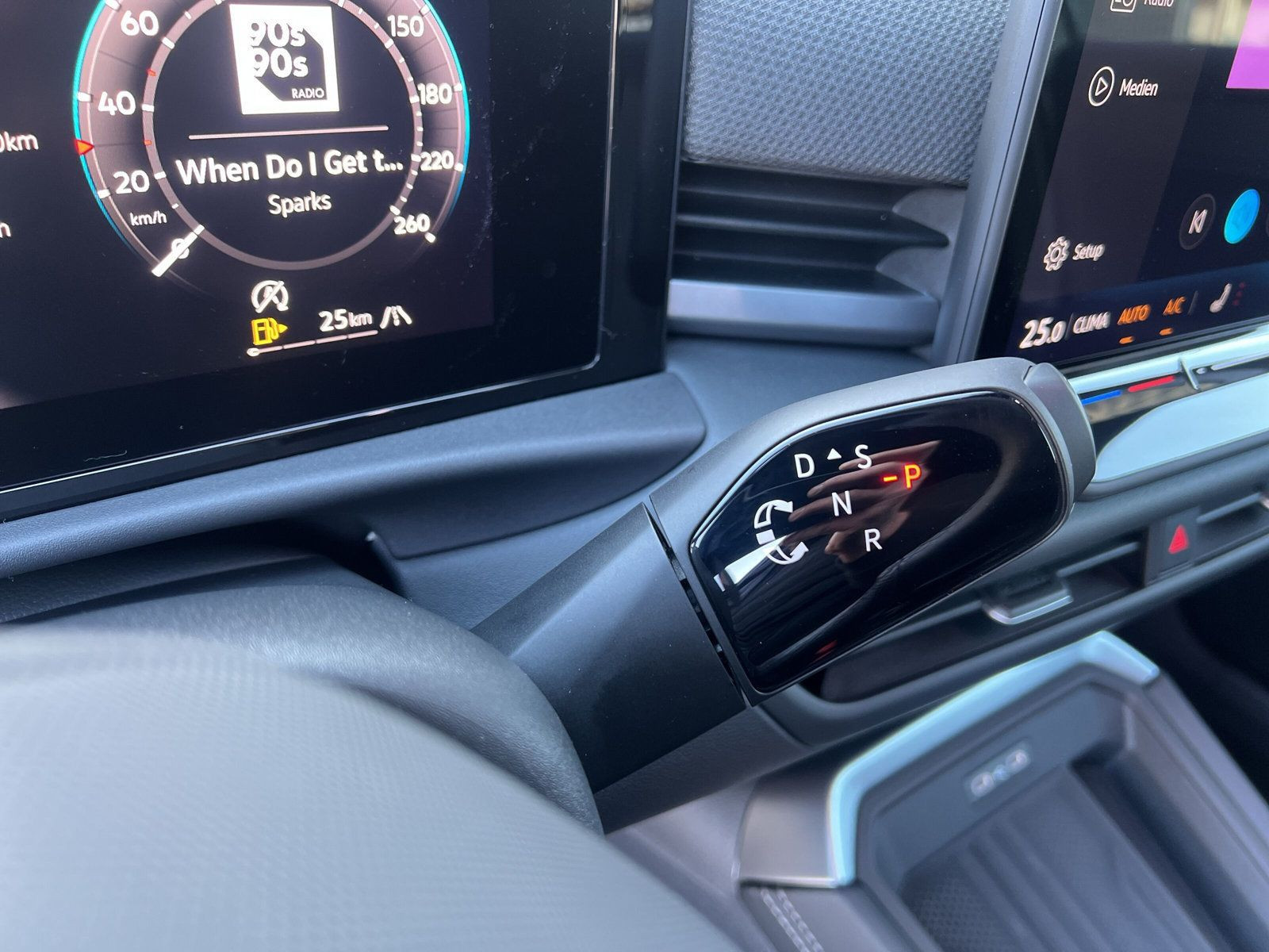 Volkswagen - T-Roc_16