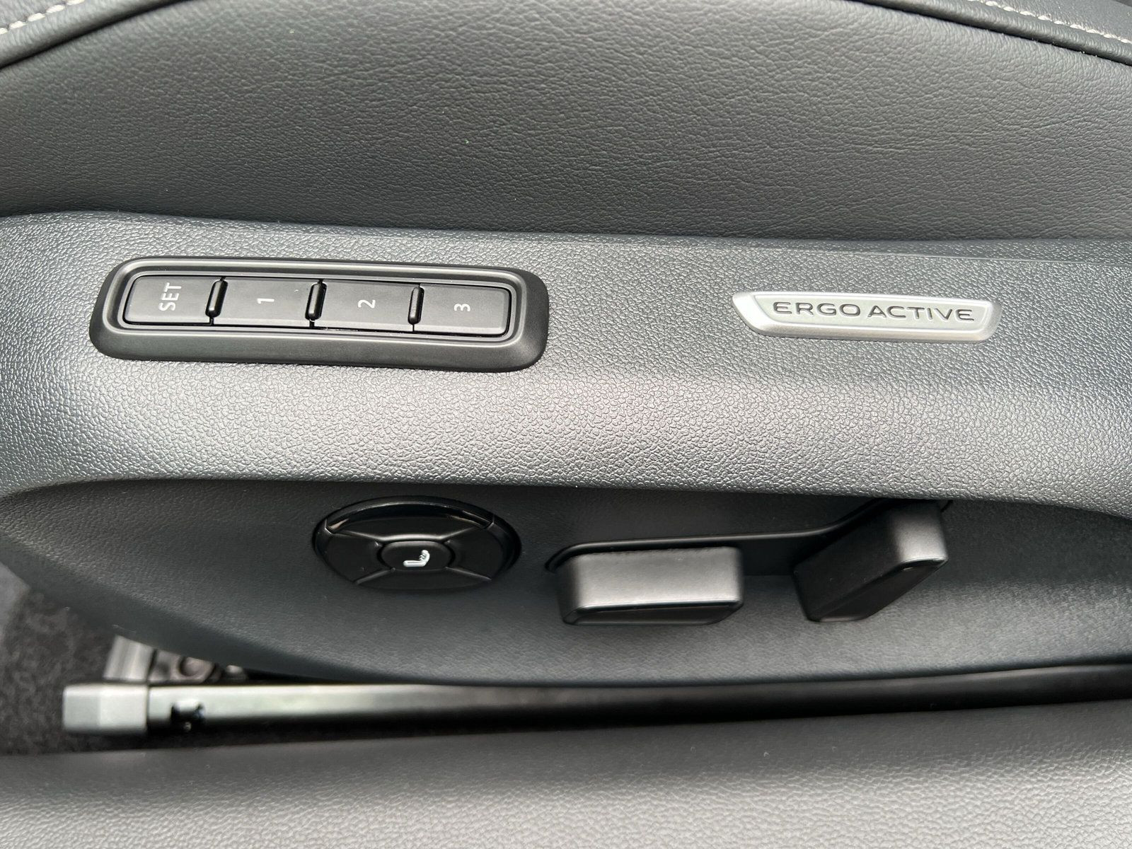 Volkswagen - Passat Variant_30