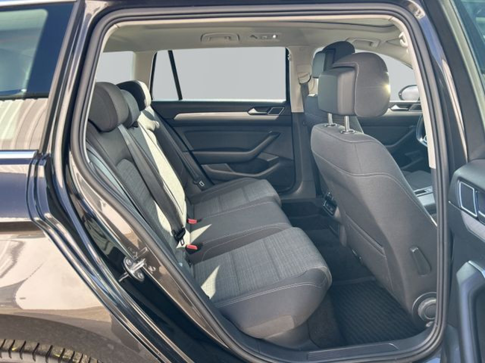 Volkswagen - Passat Variant_13