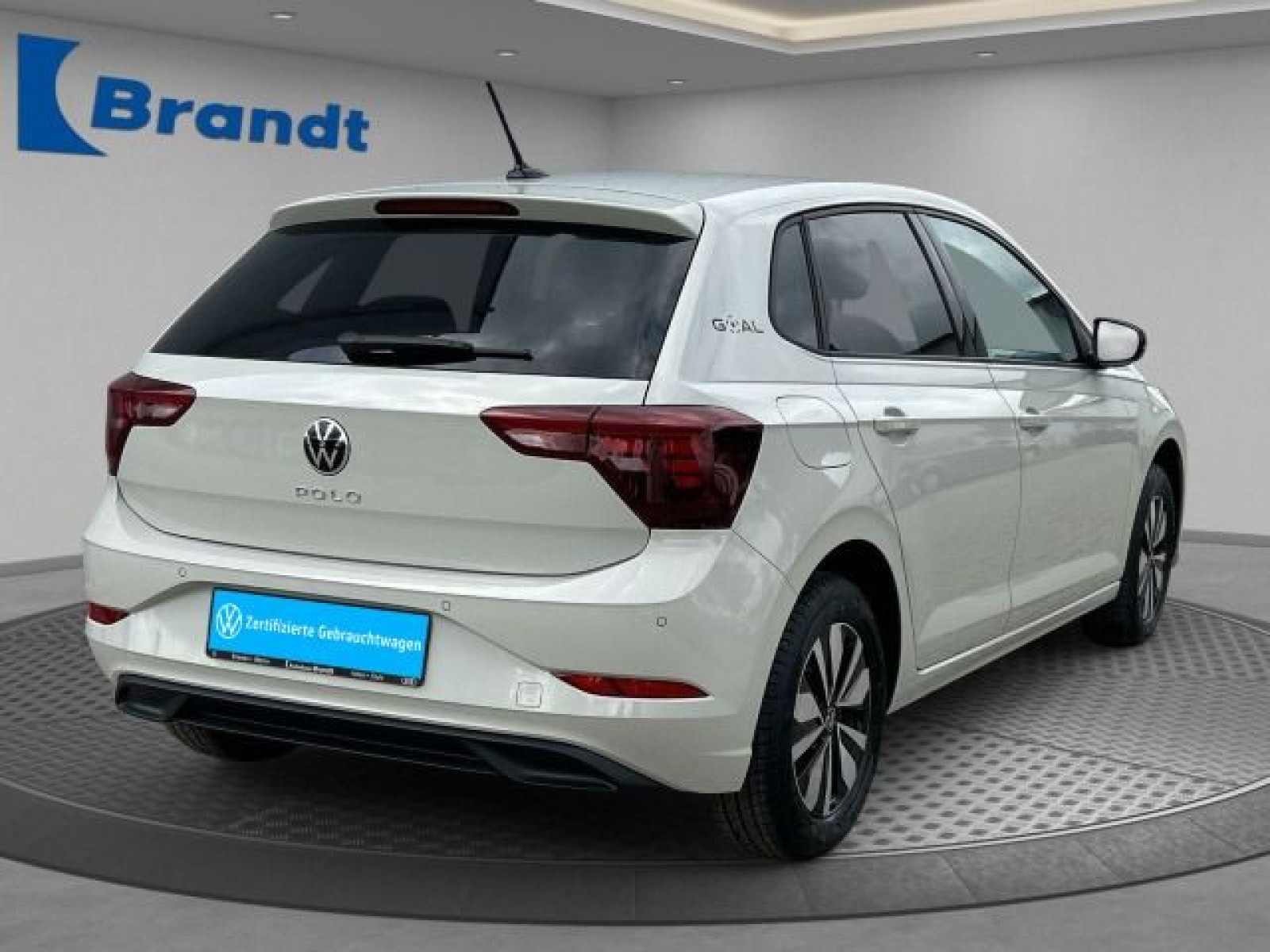 Volkswagen - Polo_4