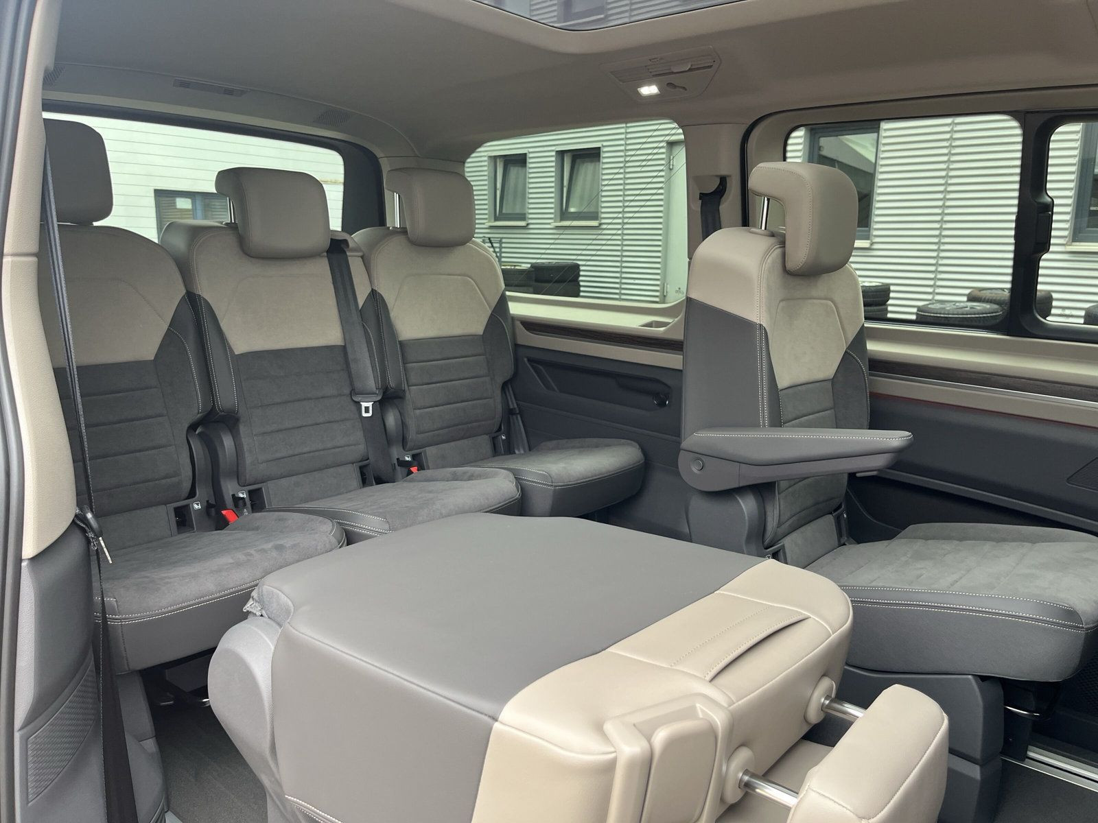 Volkswagen - Multivan_22