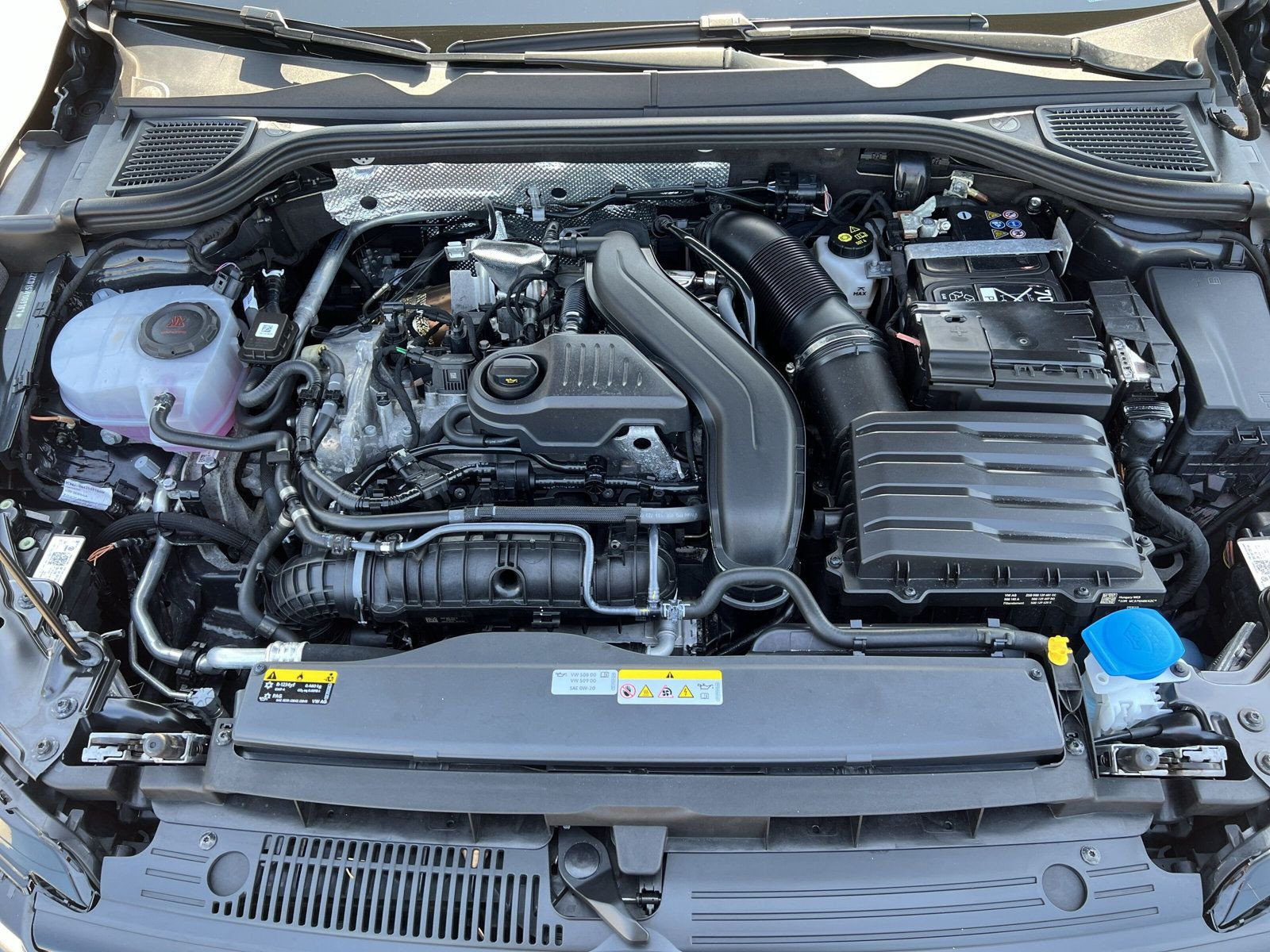 Volkswagen - Golf_30