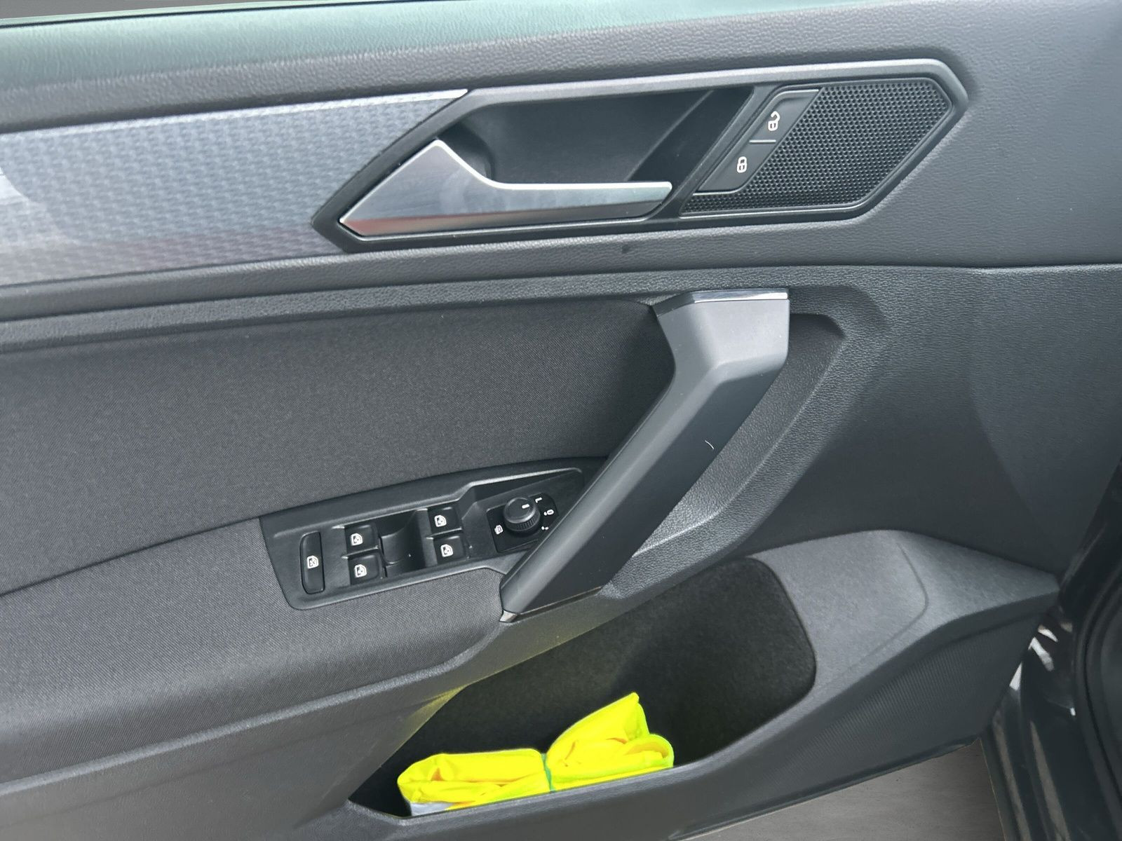 Volkswagen - Tiguan_21