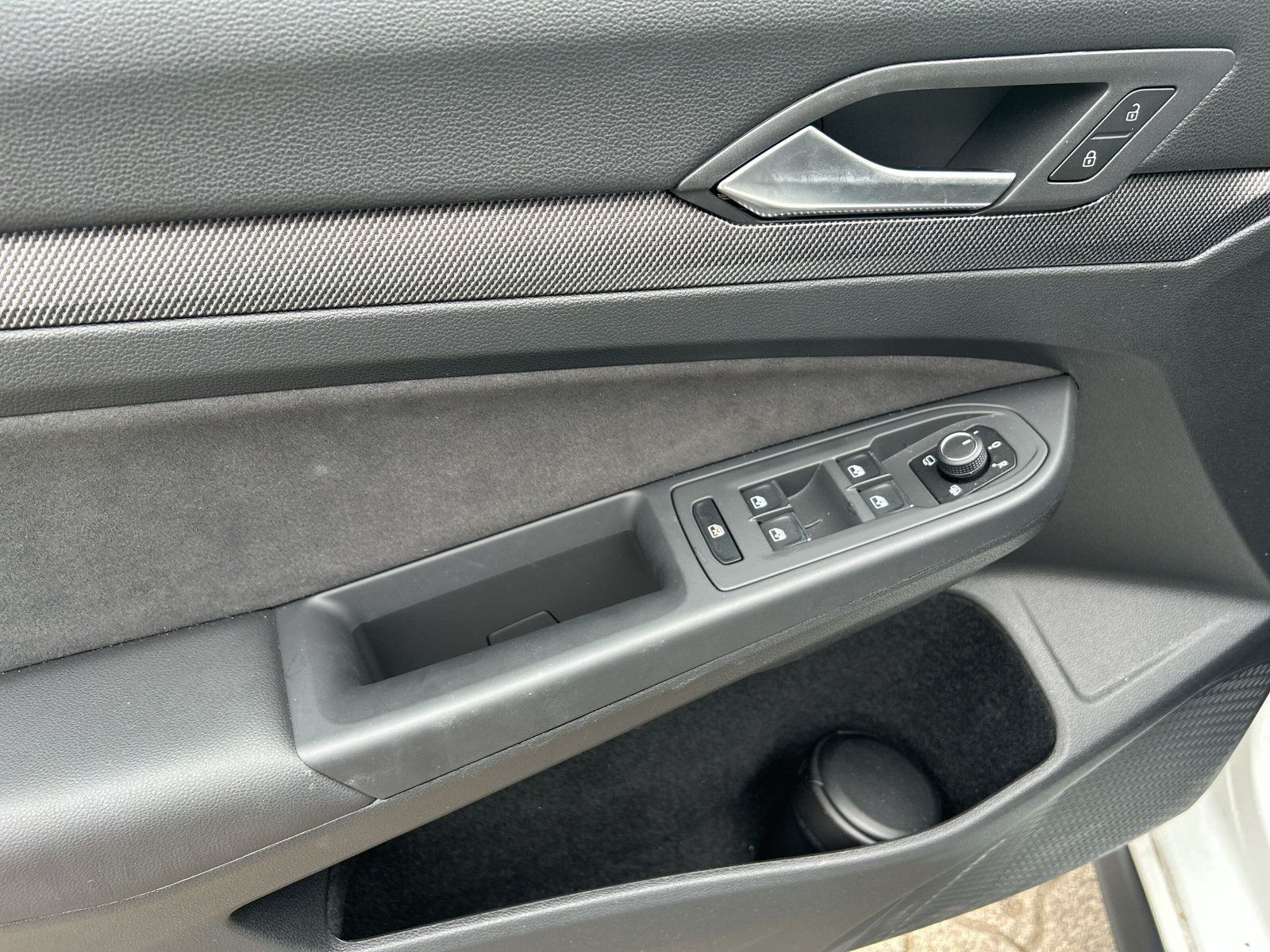 Volkswagen - Golf GTI_23