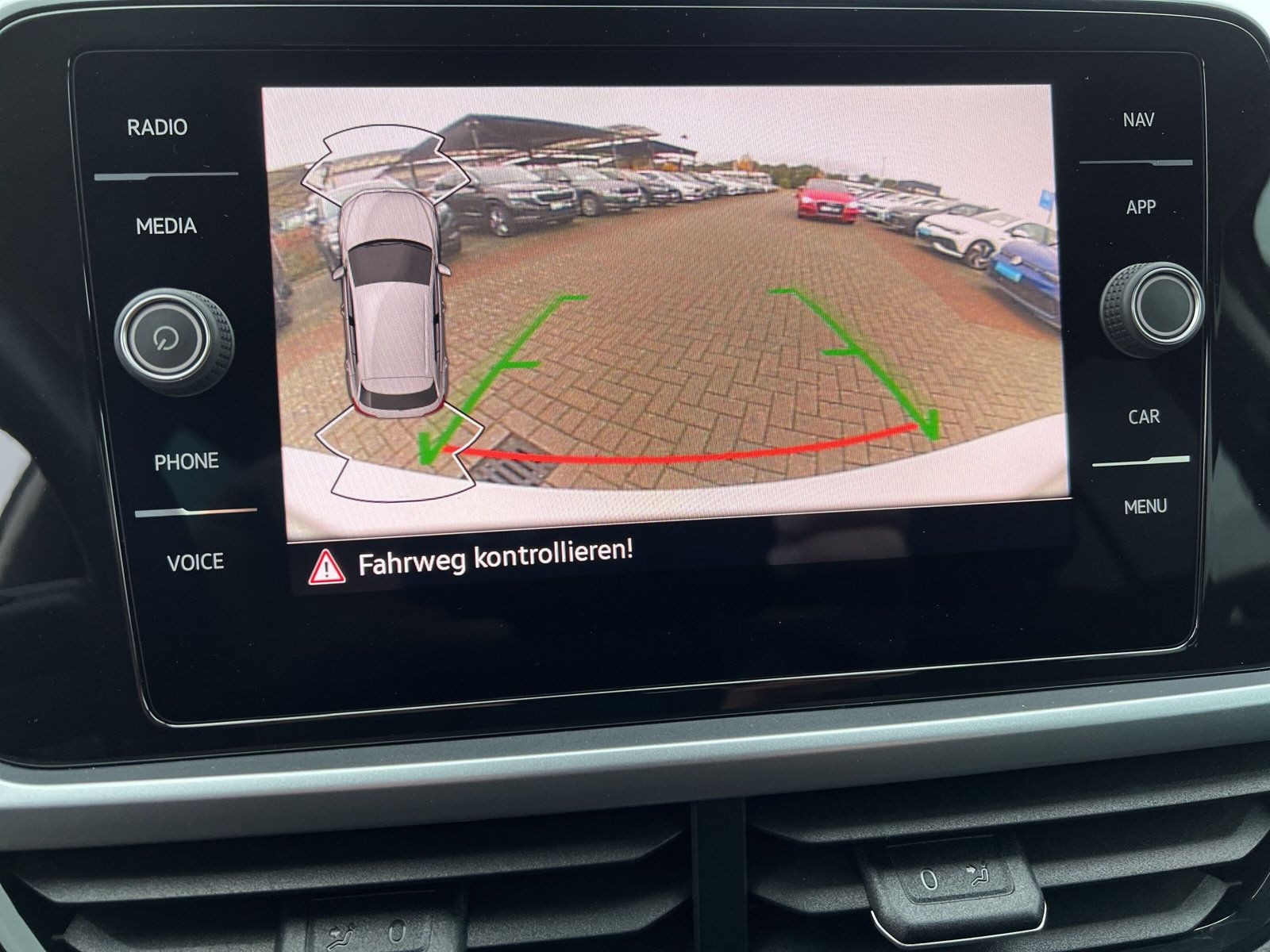 Volkswagen - T-Roc_22