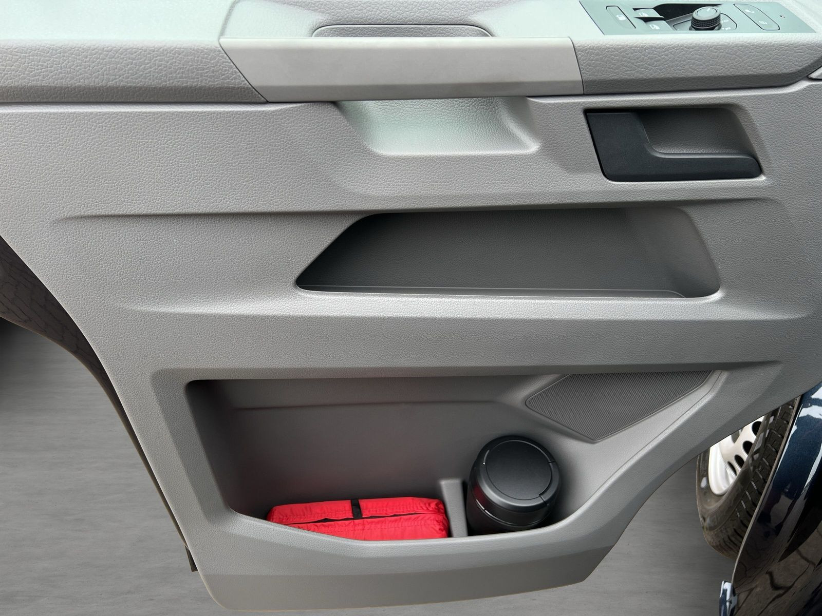 Volkswagen - T6.1 Transporter_21