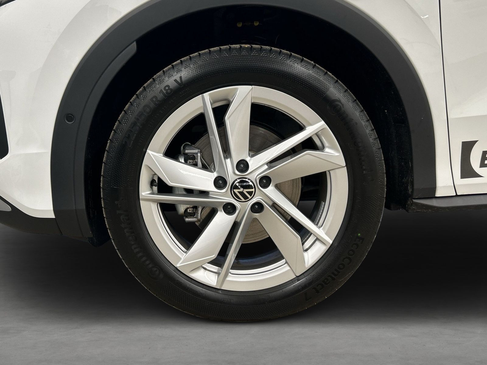 Volkswagen - T-Roc_6