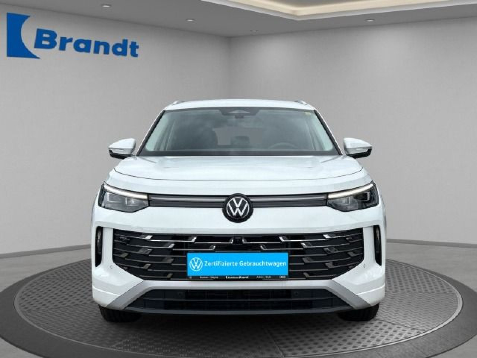 Volkswagen - Tayron_4