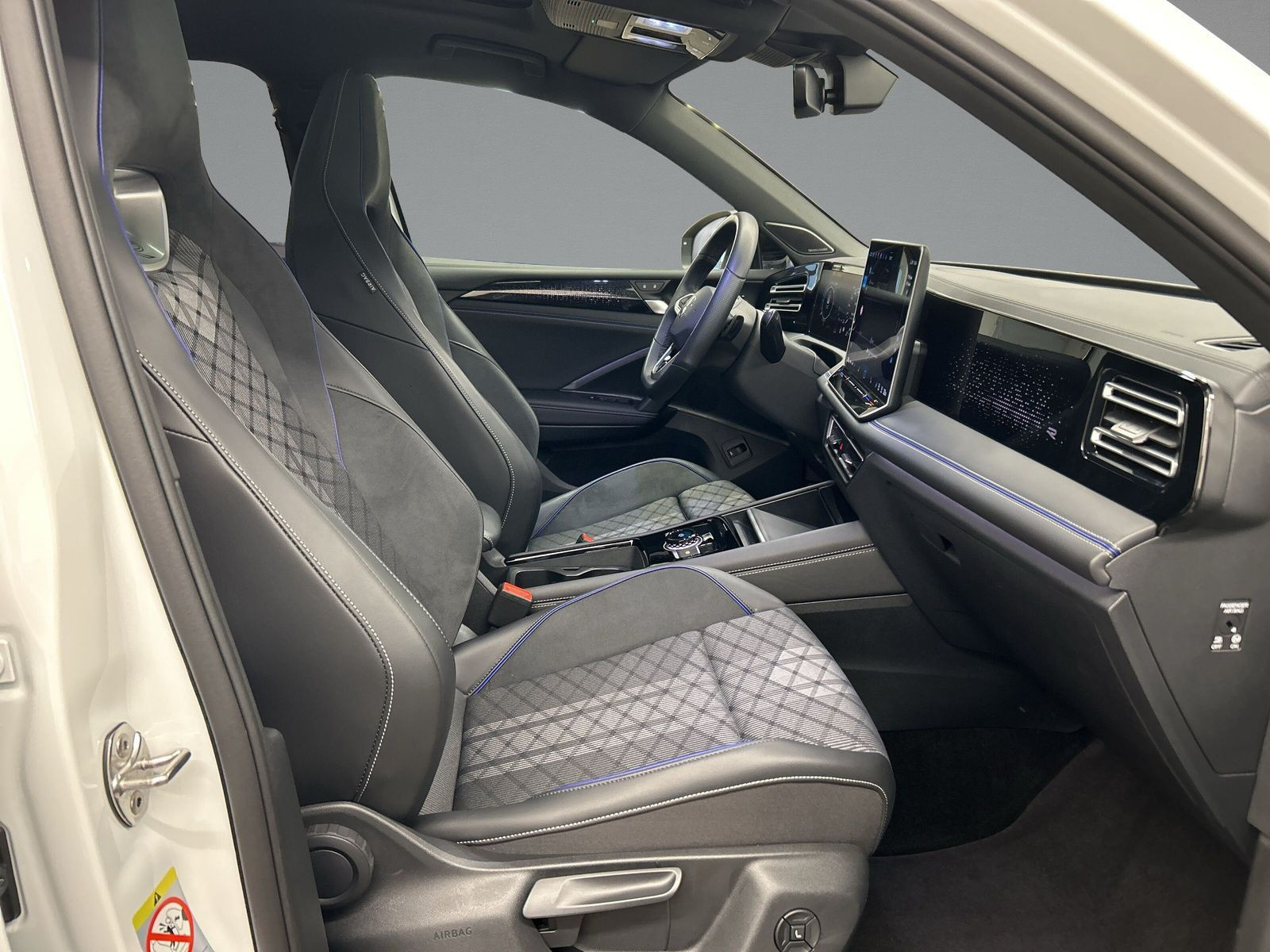 Volkswagen - Tiguan_13