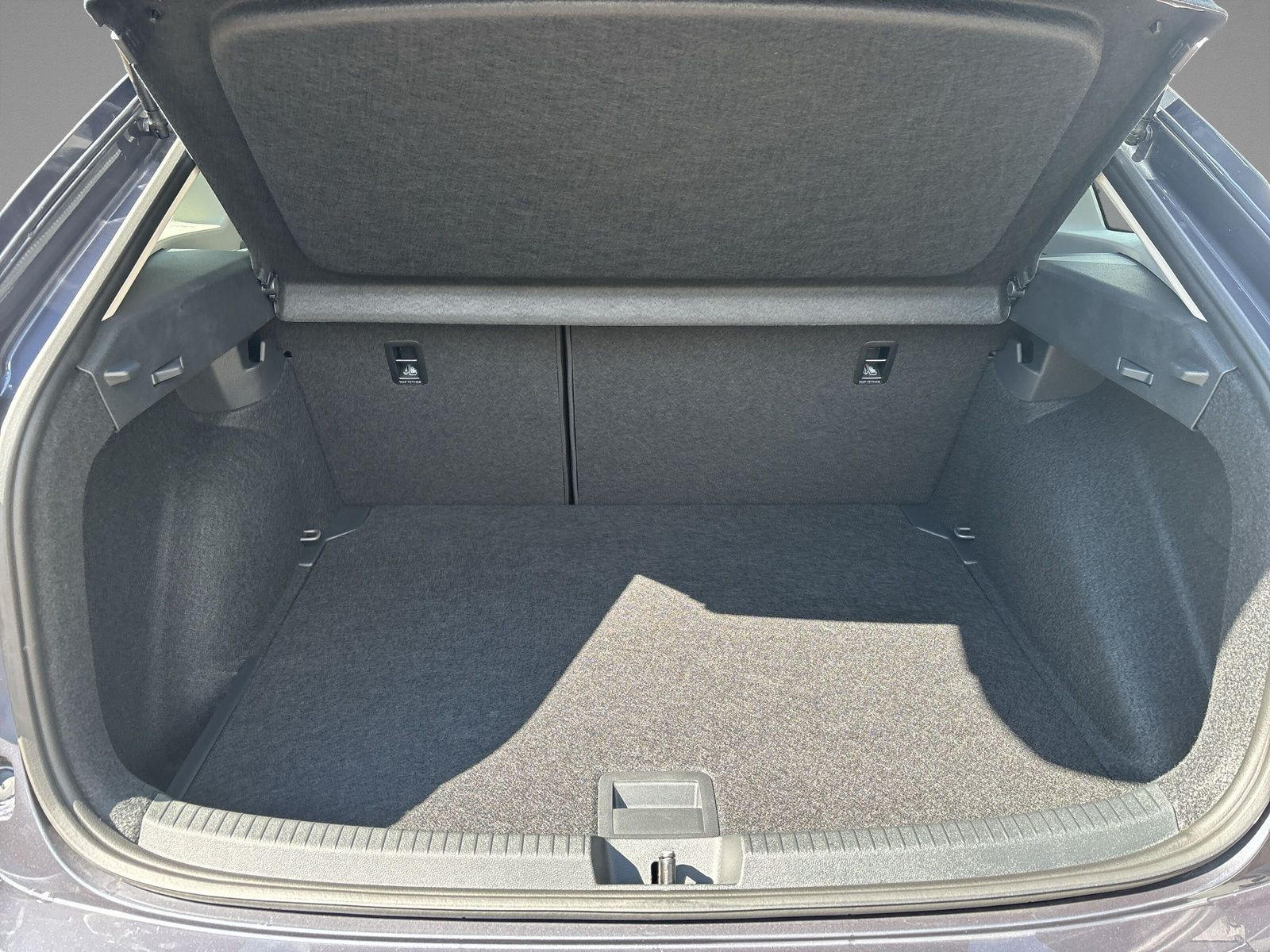 Volkswagen - Taigo_12