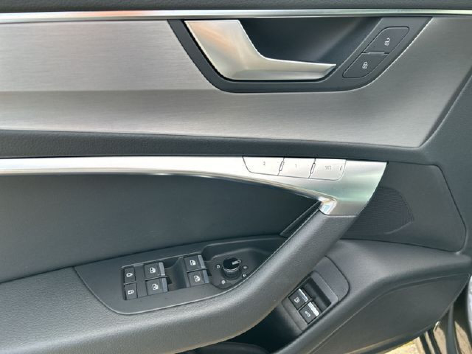 Audi - A6 Avant_21