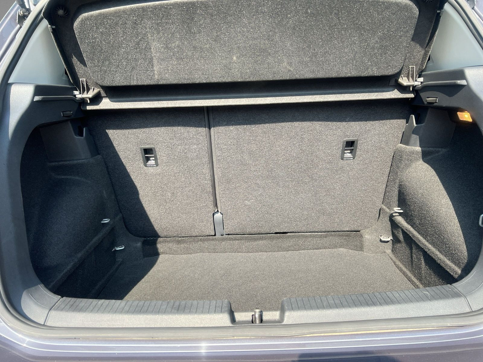 Volkswagen - T-Cross_12