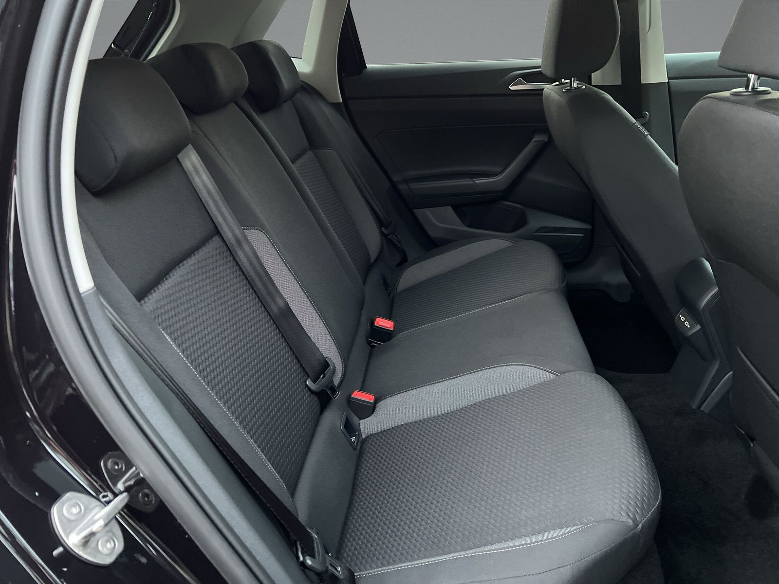 Volkswagen - Polo_14