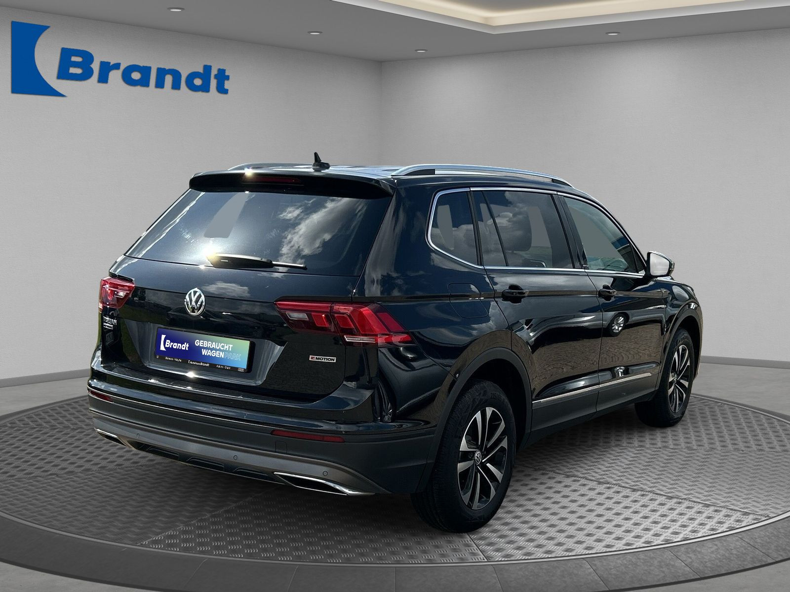 Volkswagen - Tiguan Allspace_4