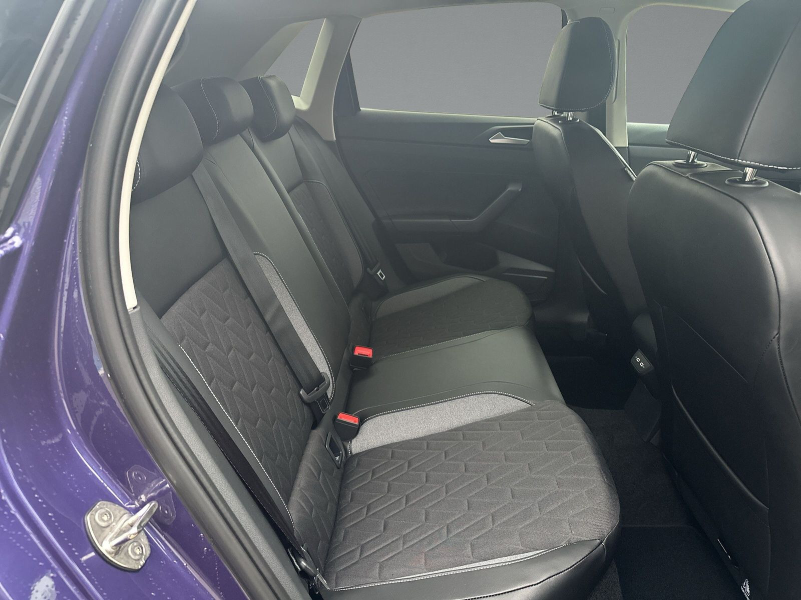 Volkswagen - Polo_12