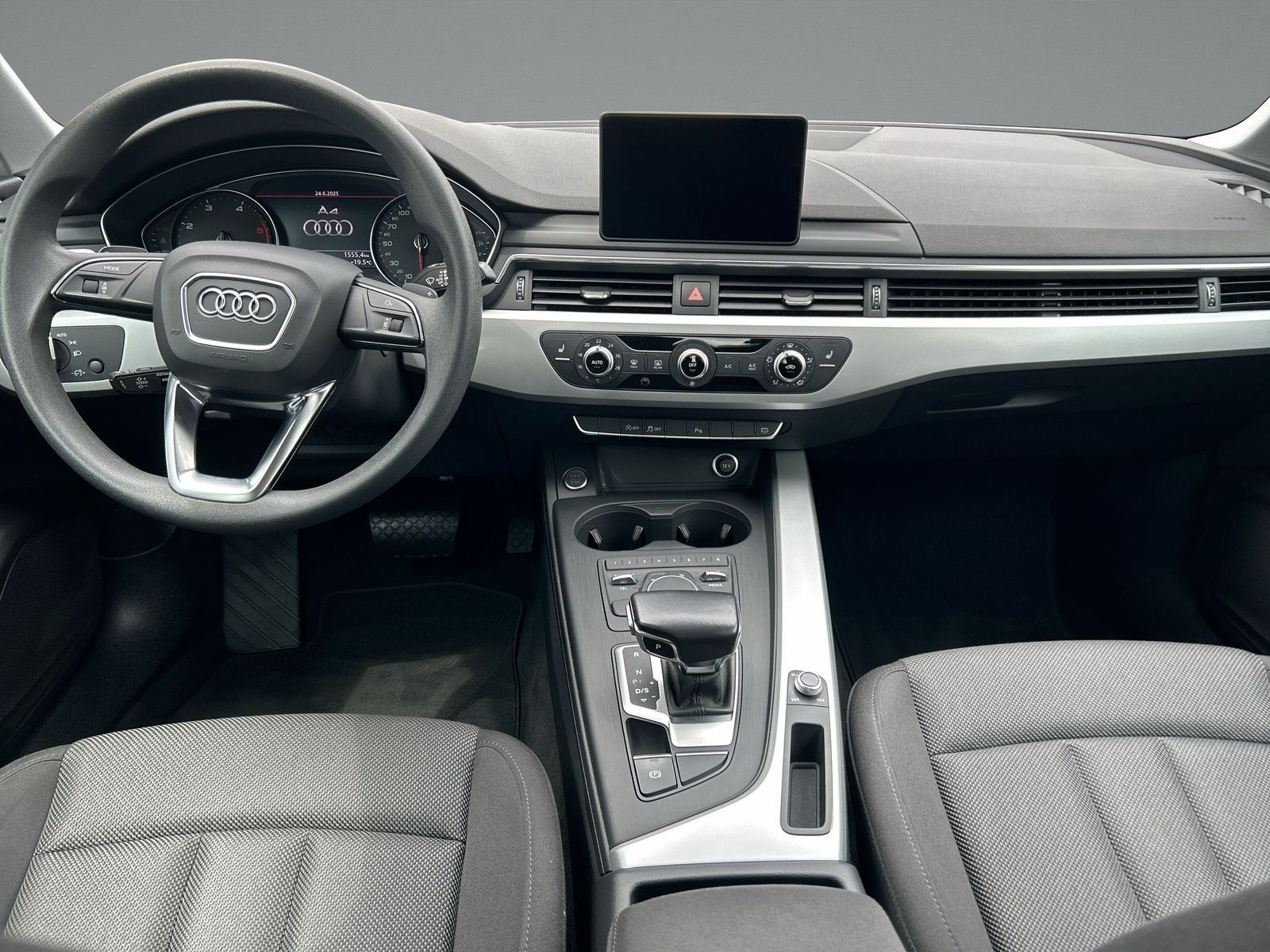 Audi - A4 Limousine_9