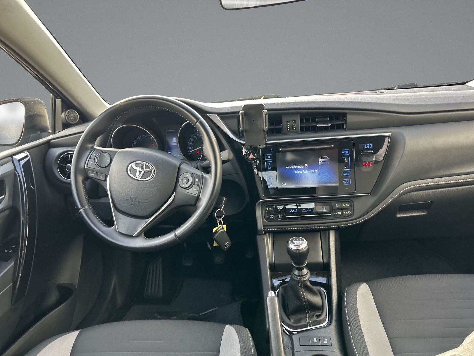 Toyota - Auris_9