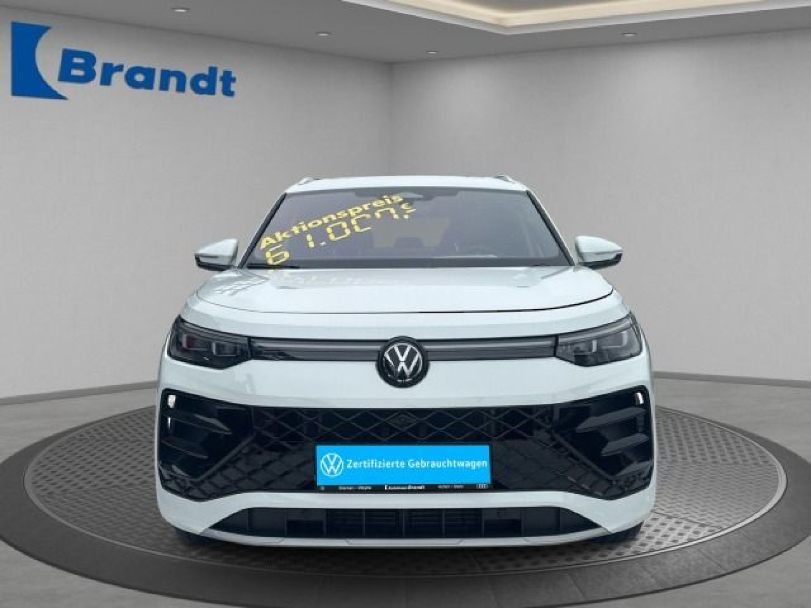 Volkswagen - Tayron_4
