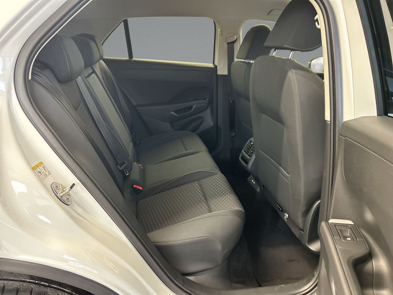 Volkswagen - T-Roc_14