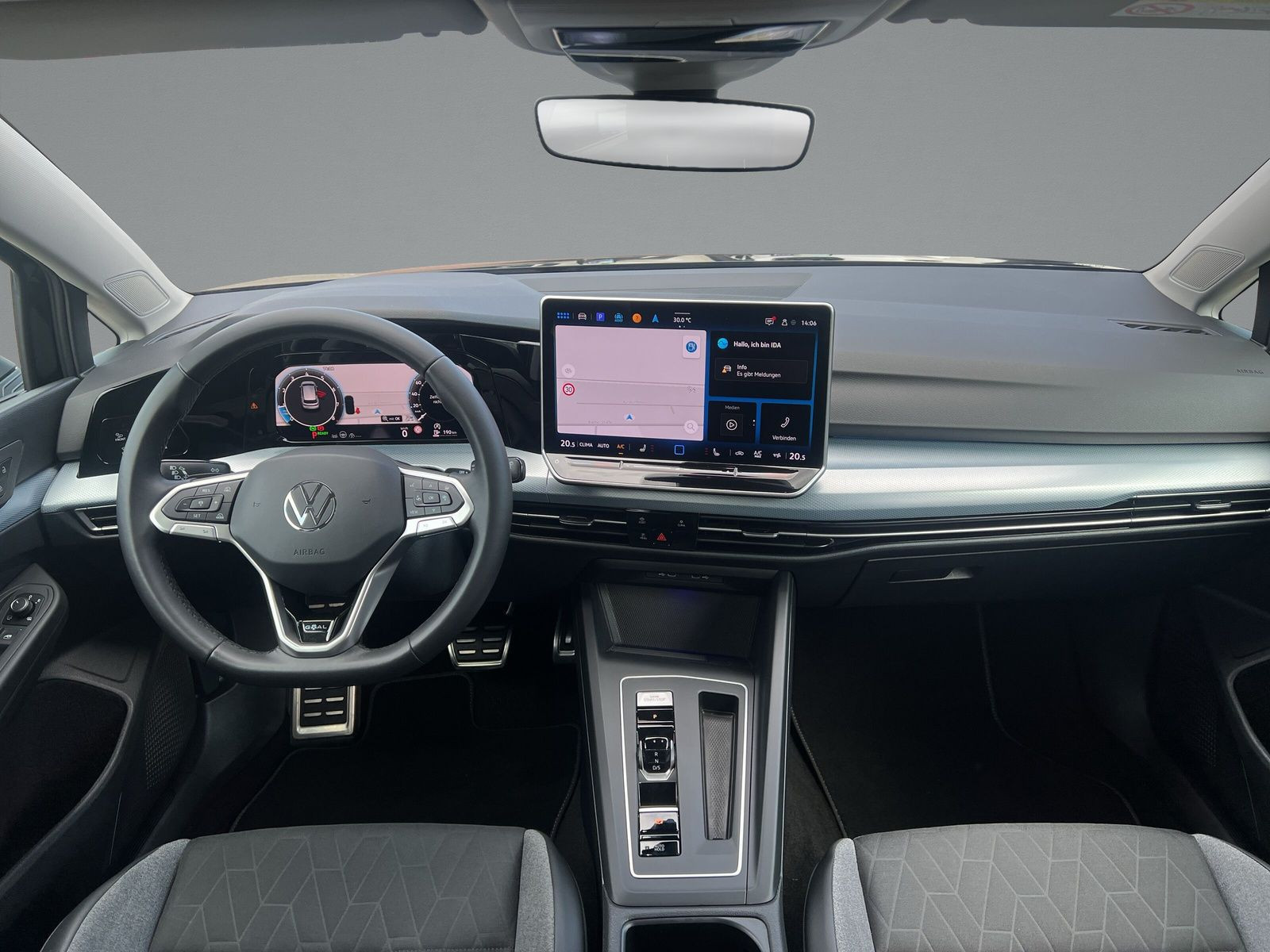 Volkswagen - Golf_9